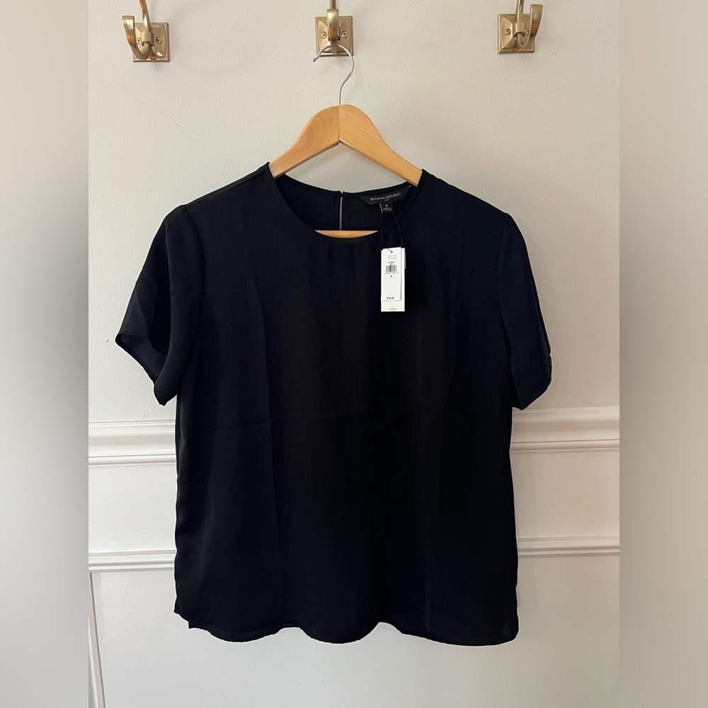 Banana Republic blouse S. NWT